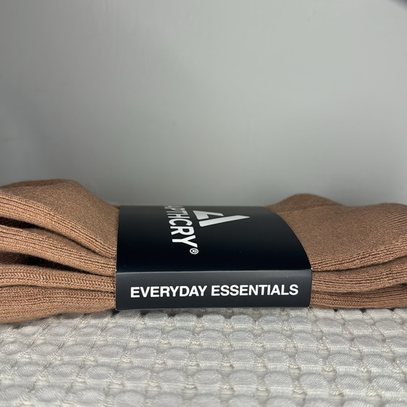 APTHCRY Oxide Crew Socks - Picture 3 of 3